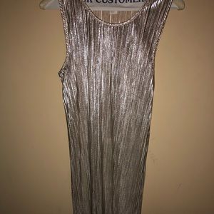 Shiny form-fitting body con summer dress from H&M